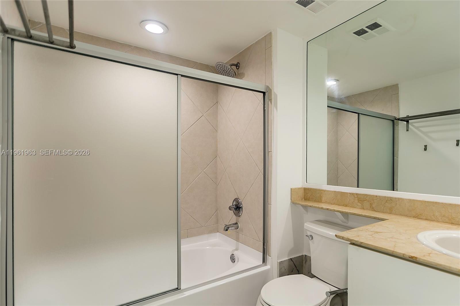 335 S BISCAYNE BL #3210, Miami FL 33131