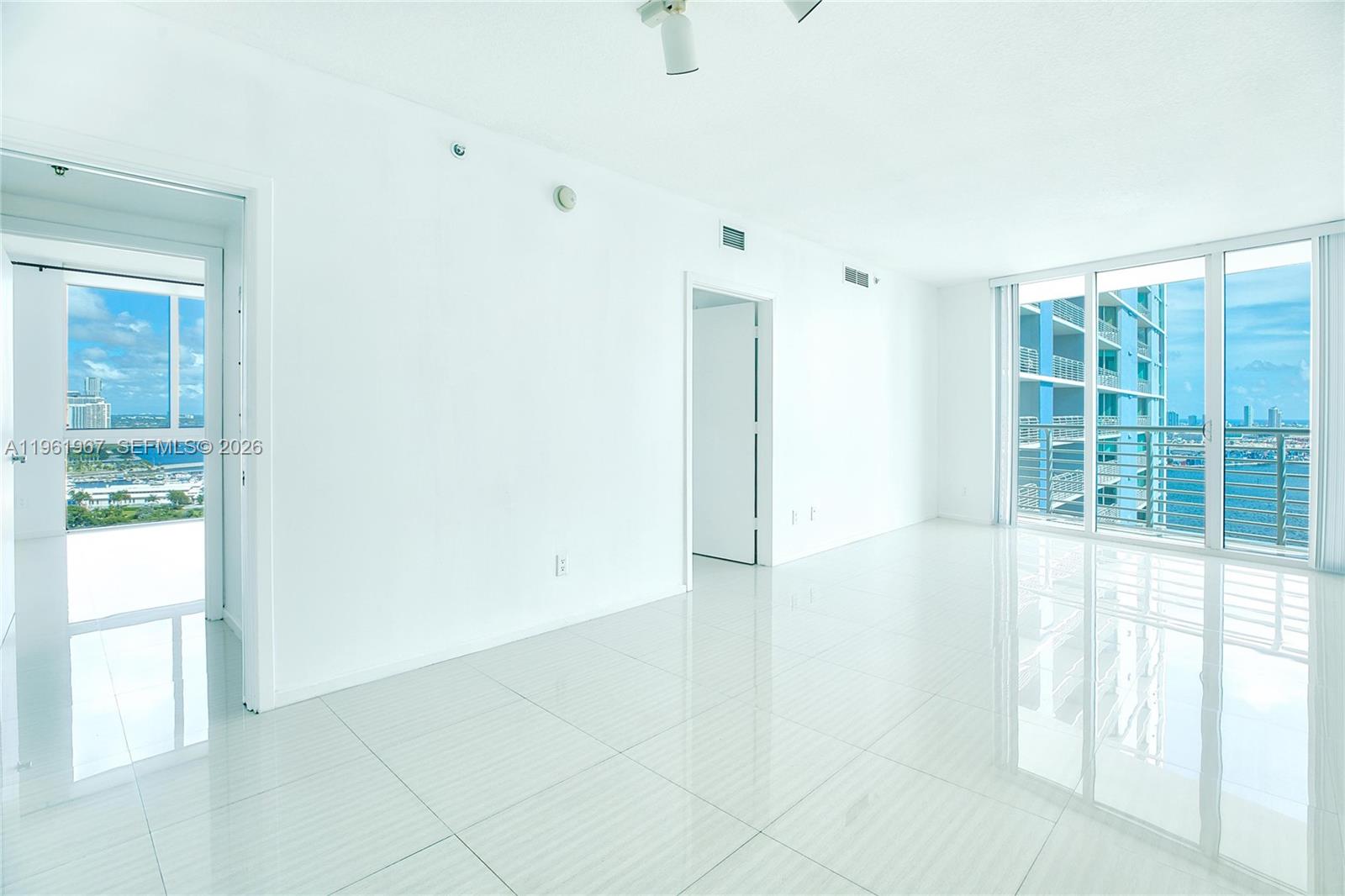 325 S Biscayne Blvd #2726, Miami FL 33131