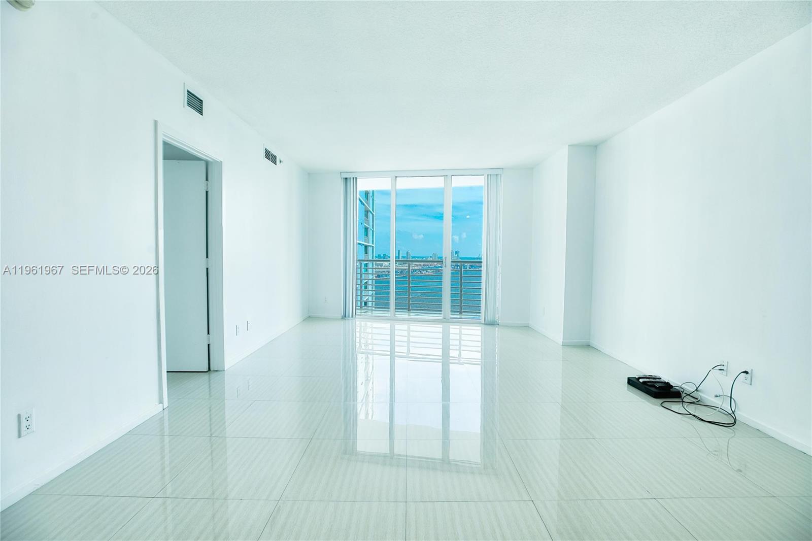 325 S Biscayne Blvd #2726, Miami FL 33131