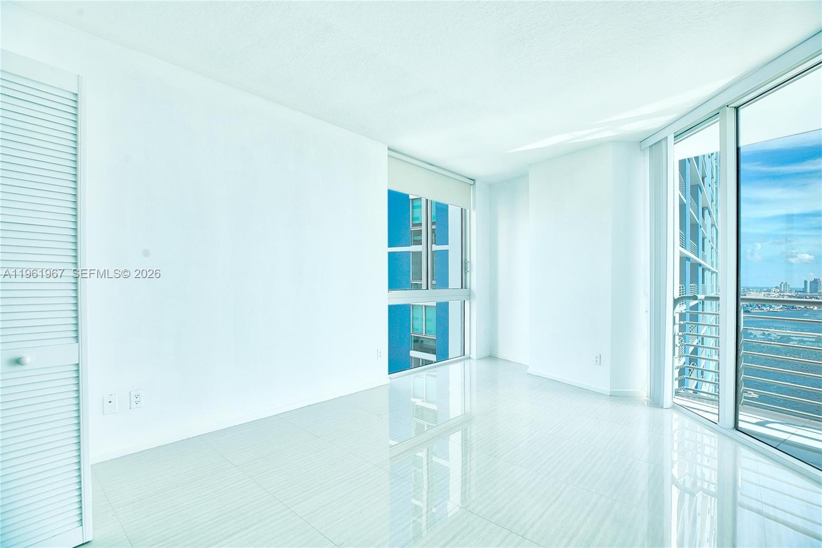 325 S Biscayne Blvd #2726, Miami FL 33131