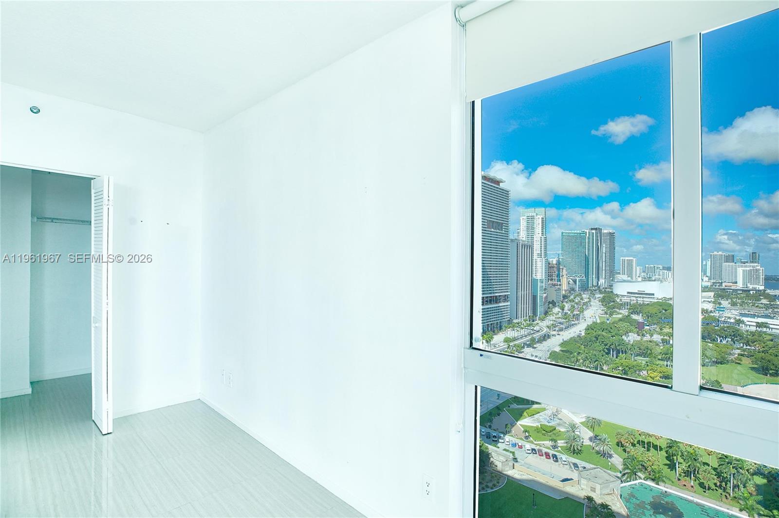 325 S Biscayne Blvd #2726, Miami FL 33131