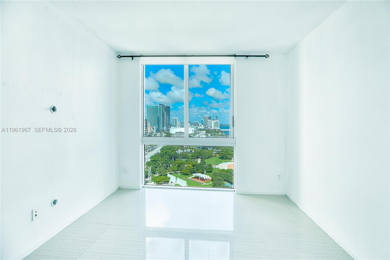 325 S Biscayne Blvd #2726, Miami FL 33131