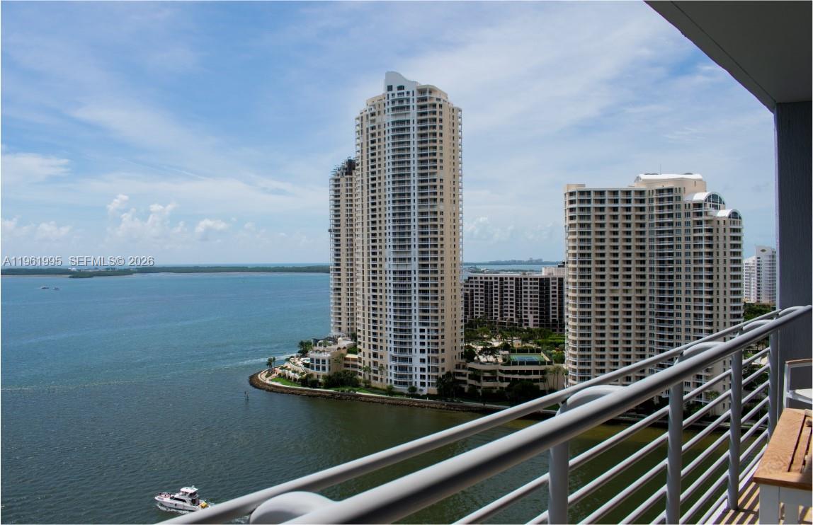 335 S Biscayne Blvd #2212, Miami FL 33131