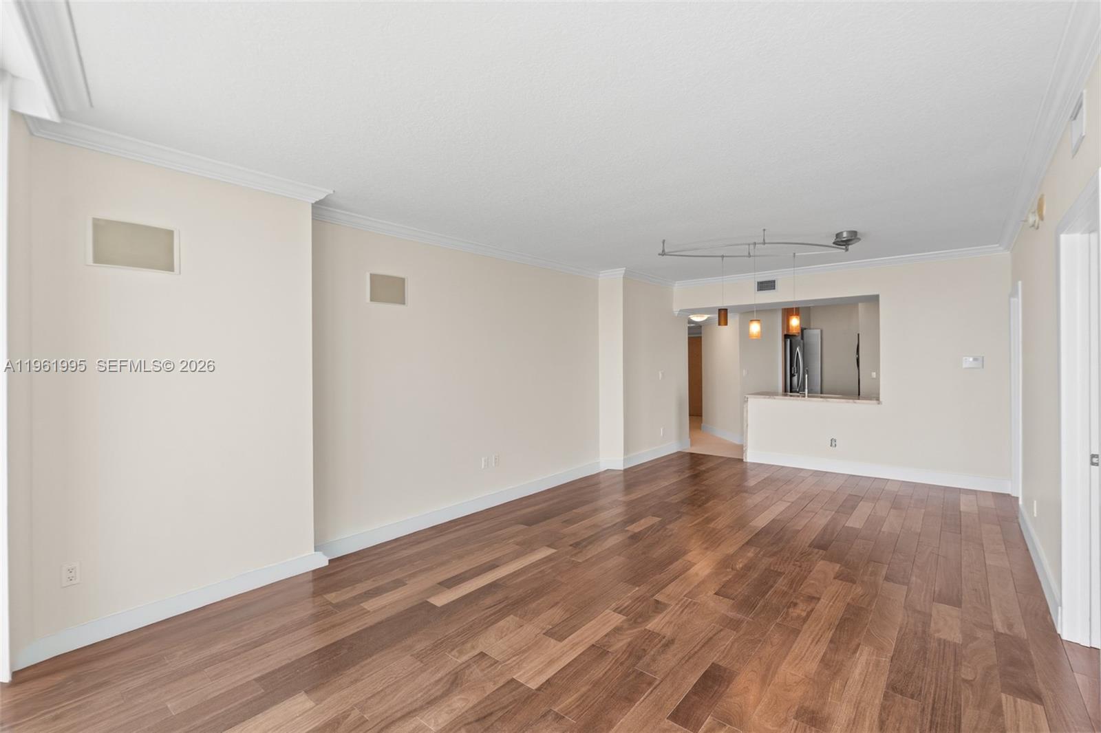 335 S Biscayne Blvd #2212, Miami FL 33131