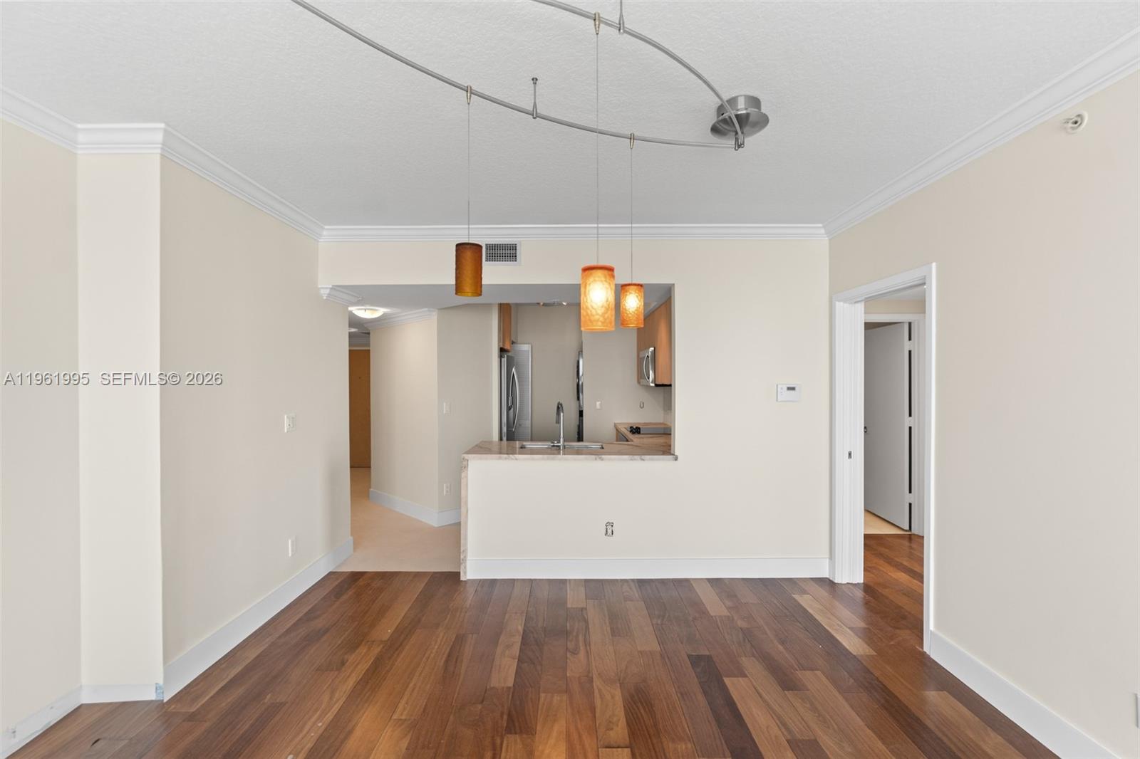335 S Biscayne Blvd #2212, Miami FL 33131