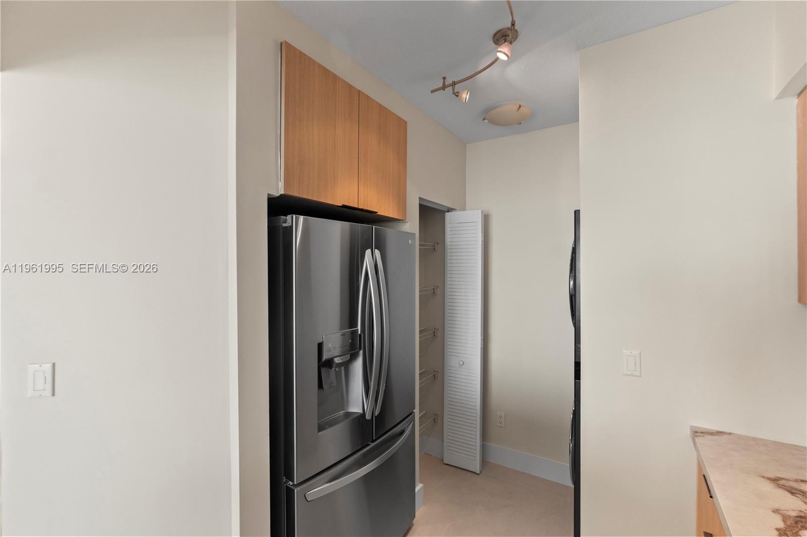 335 S Biscayne Blvd #2212, Miami FL 33131