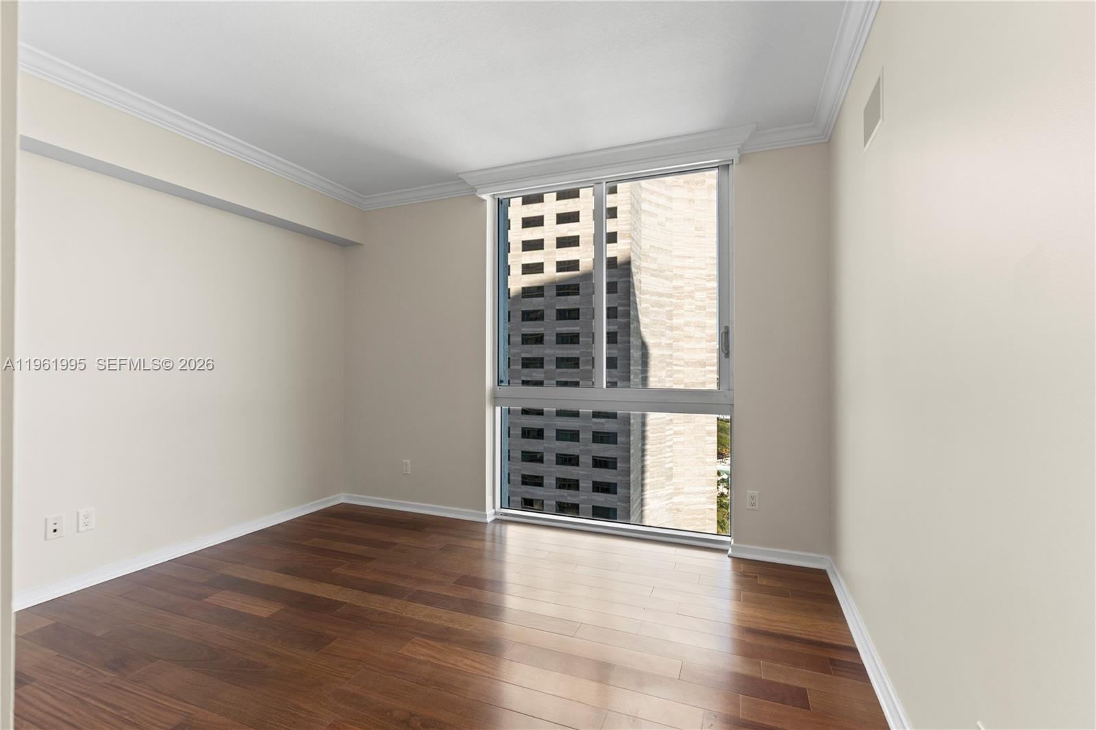 335 S Biscayne Blvd #2212, Miami FL 33131