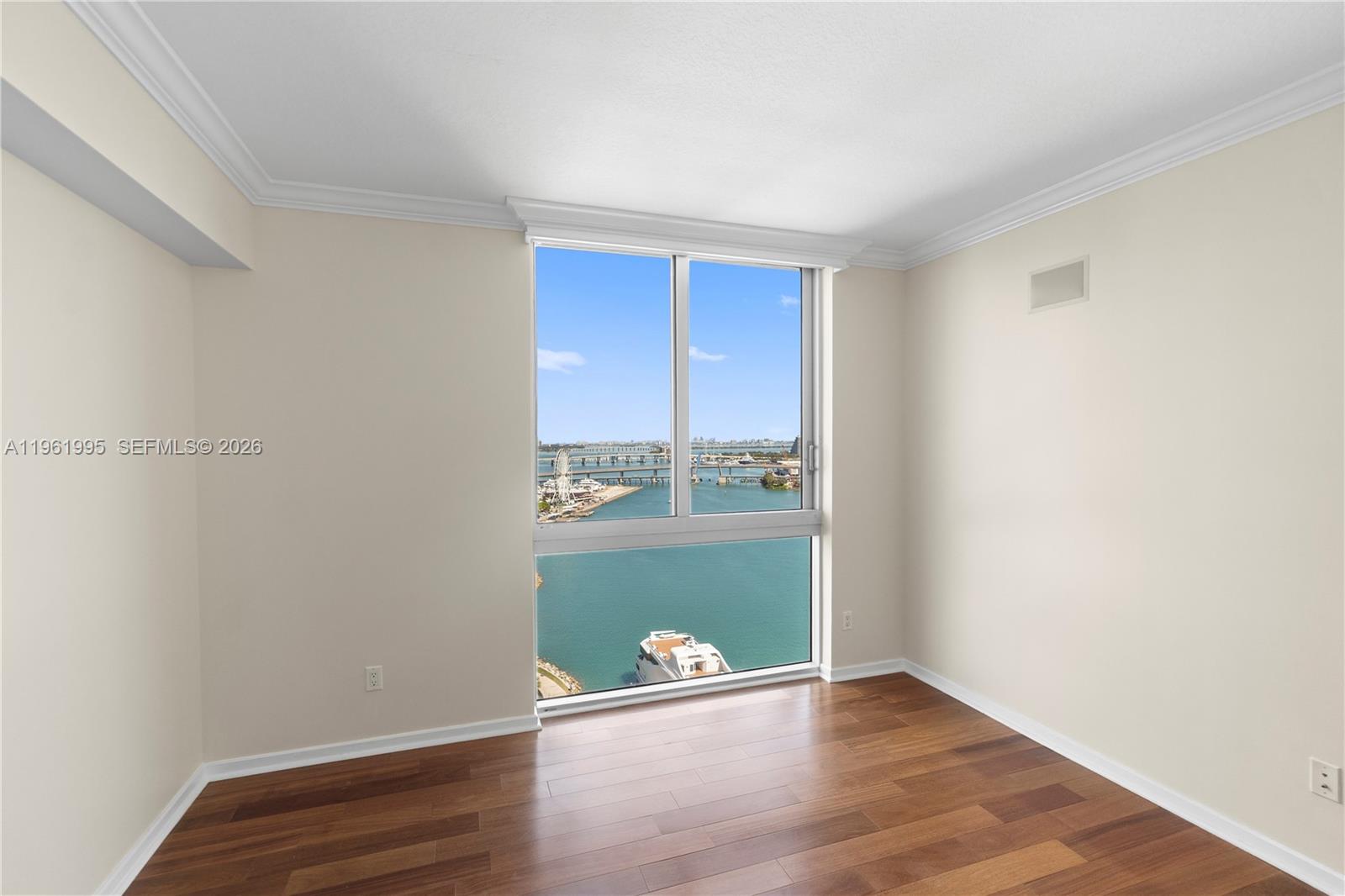335 S Biscayne Blvd #2212, Miami FL 33131