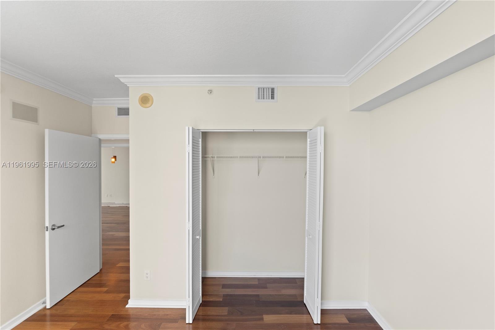 335 S Biscayne Blvd #2212, Miami FL 33131
