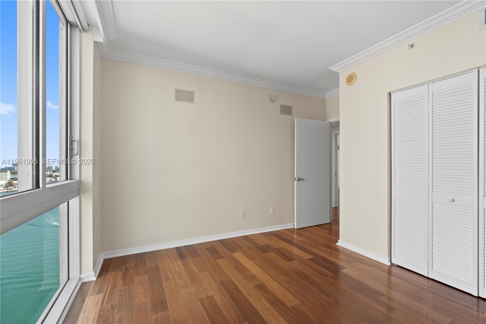 335 S Biscayne Blvd #2212, Miami FL 33131