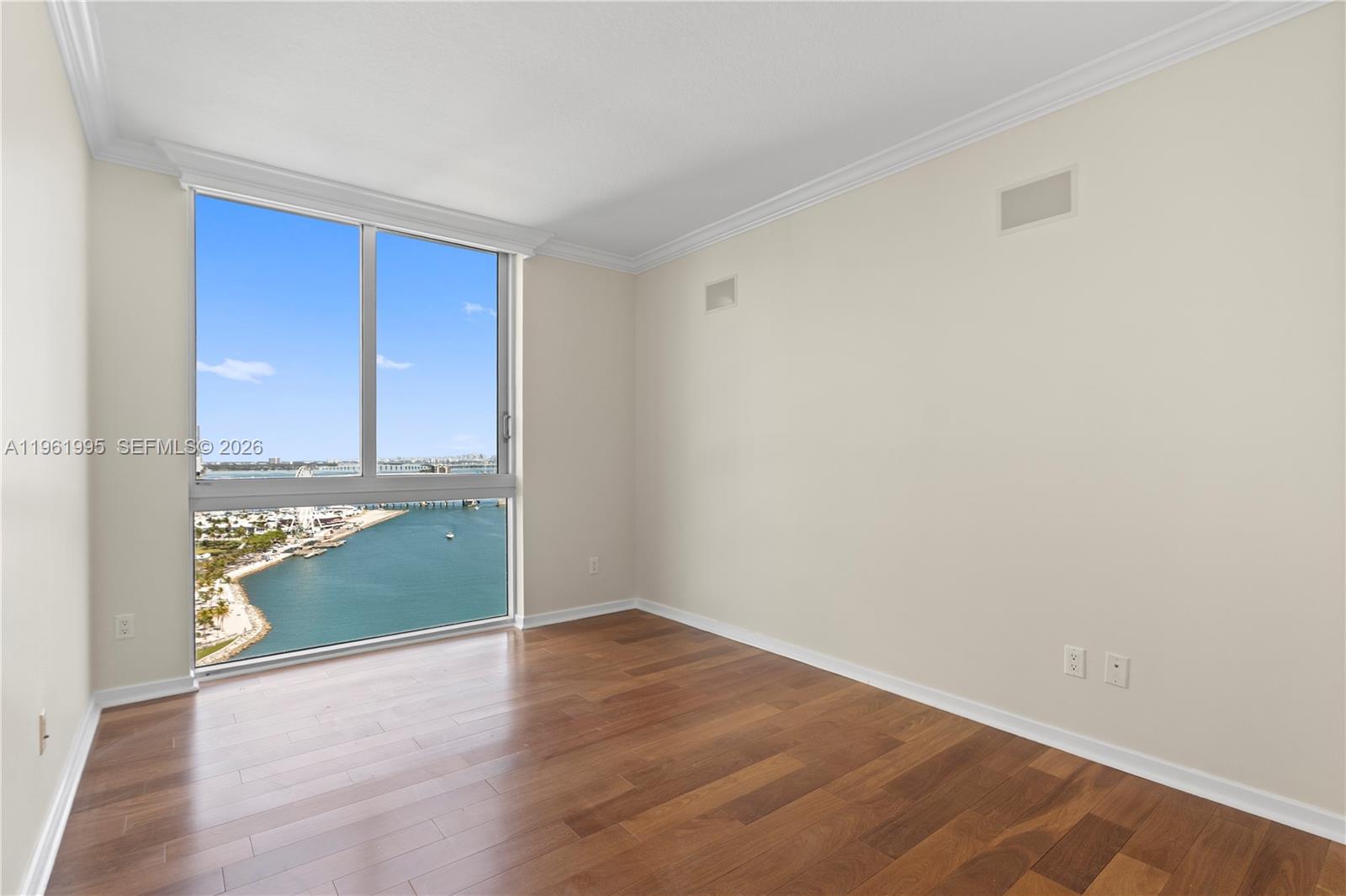 335 S Biscayne Blvd #2212, Miami FL 33131