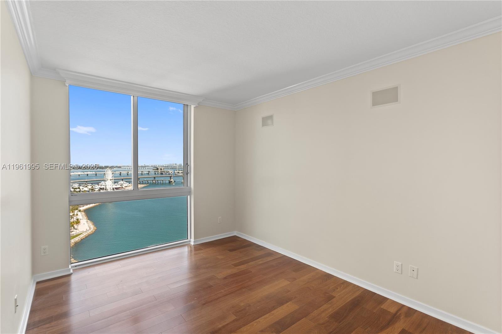 335 S Biscayne Blvd #2212, Miami FL 33131
