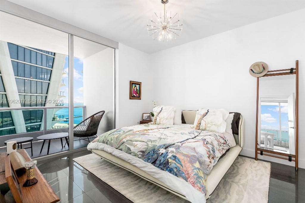 900 Biscayne Blvd #3212, Miami FL 33132