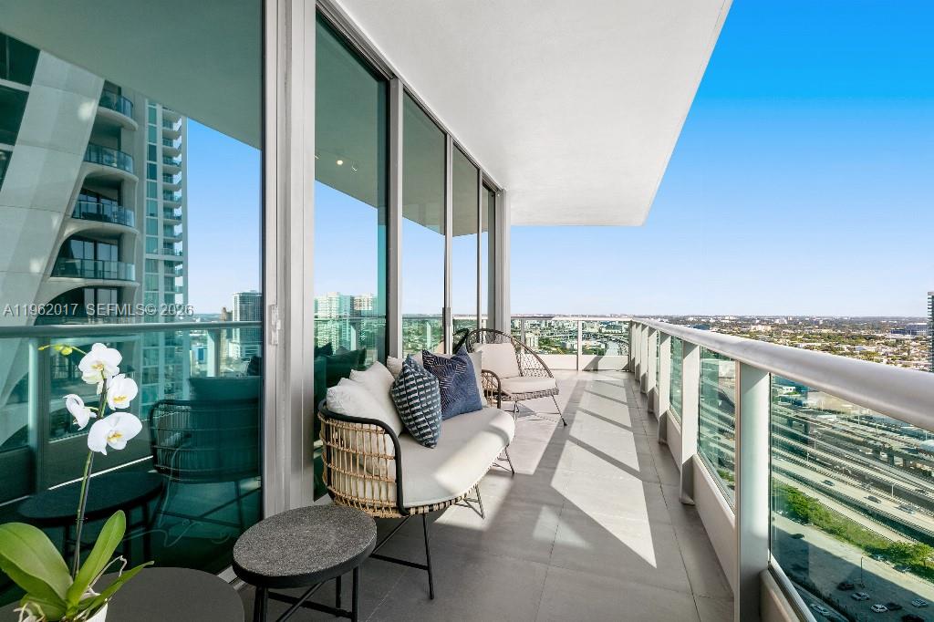 900 Biscayne Blvd #3212, Miami FL 33132