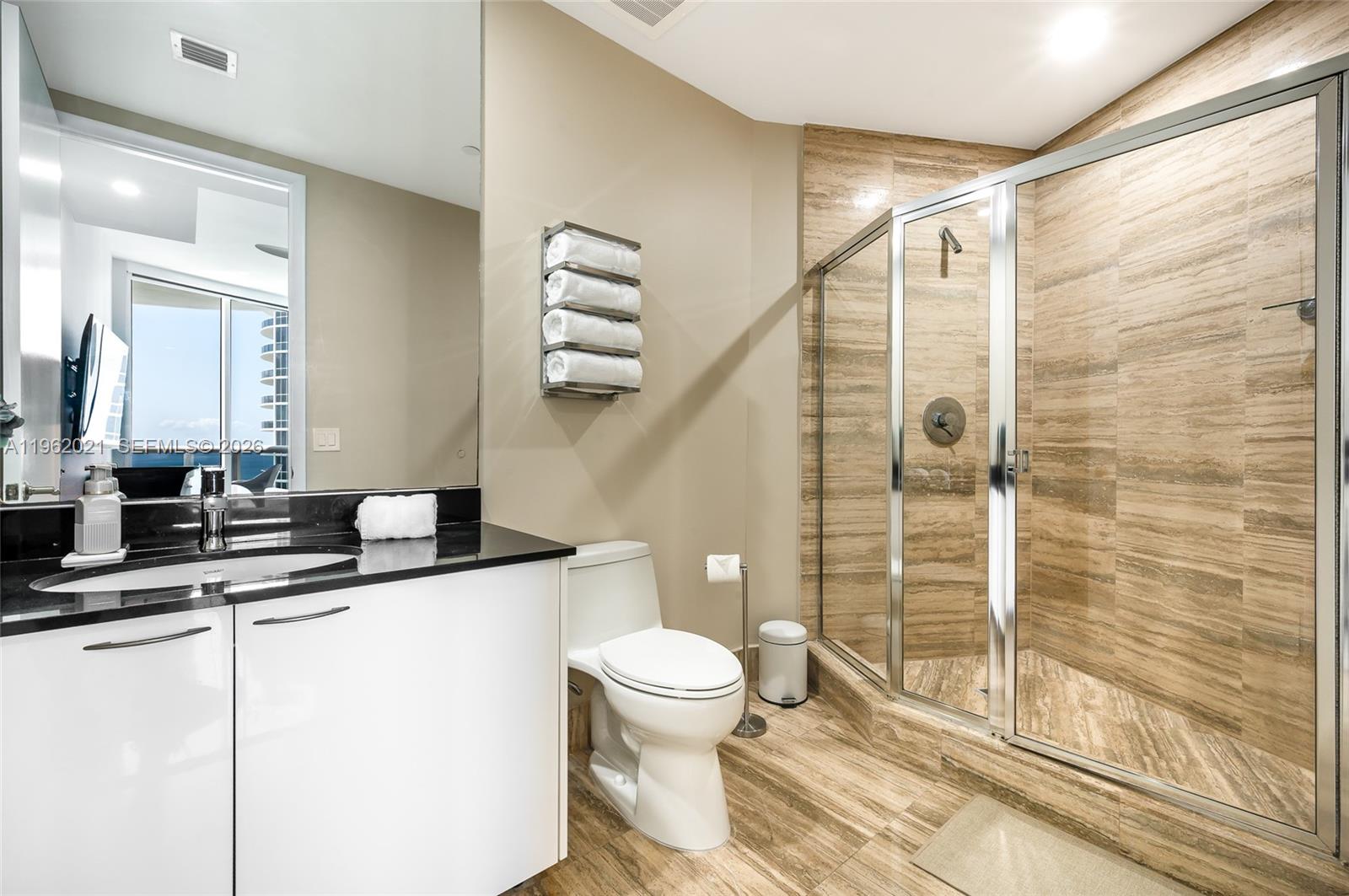 15901 Collins Ave #2303, Sunny Isles Beach FL 33160