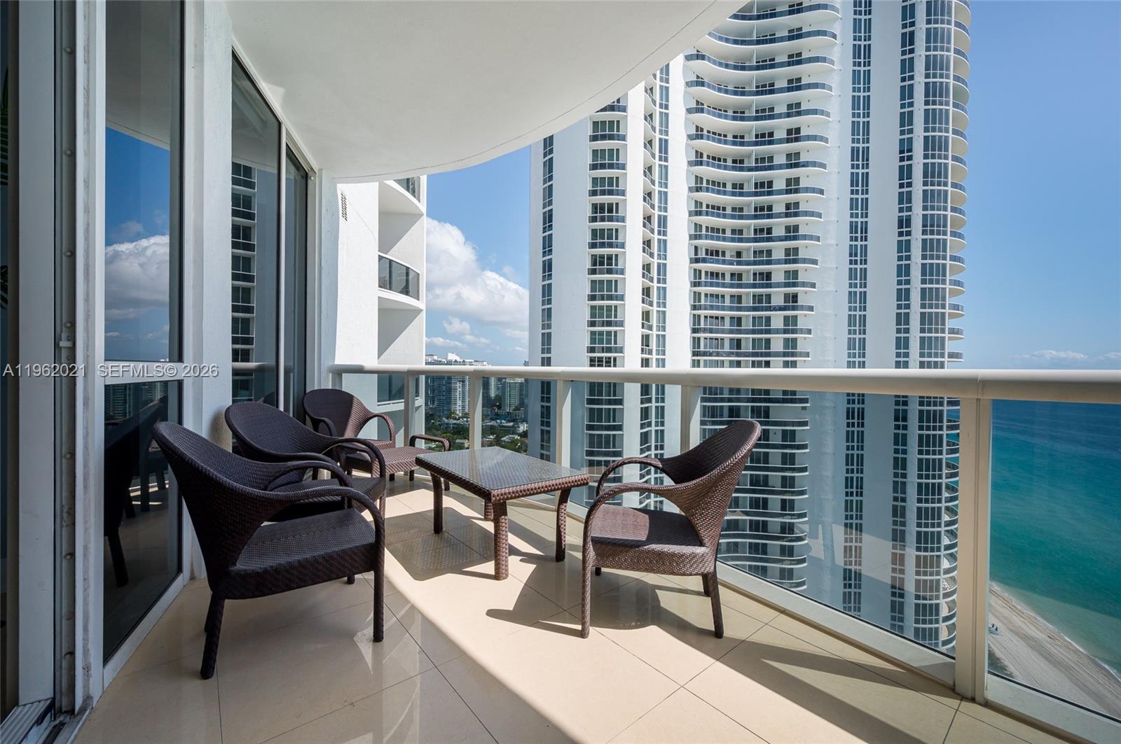 15901 Collins Ave #2303, Sunny Isles Beach FL 33160