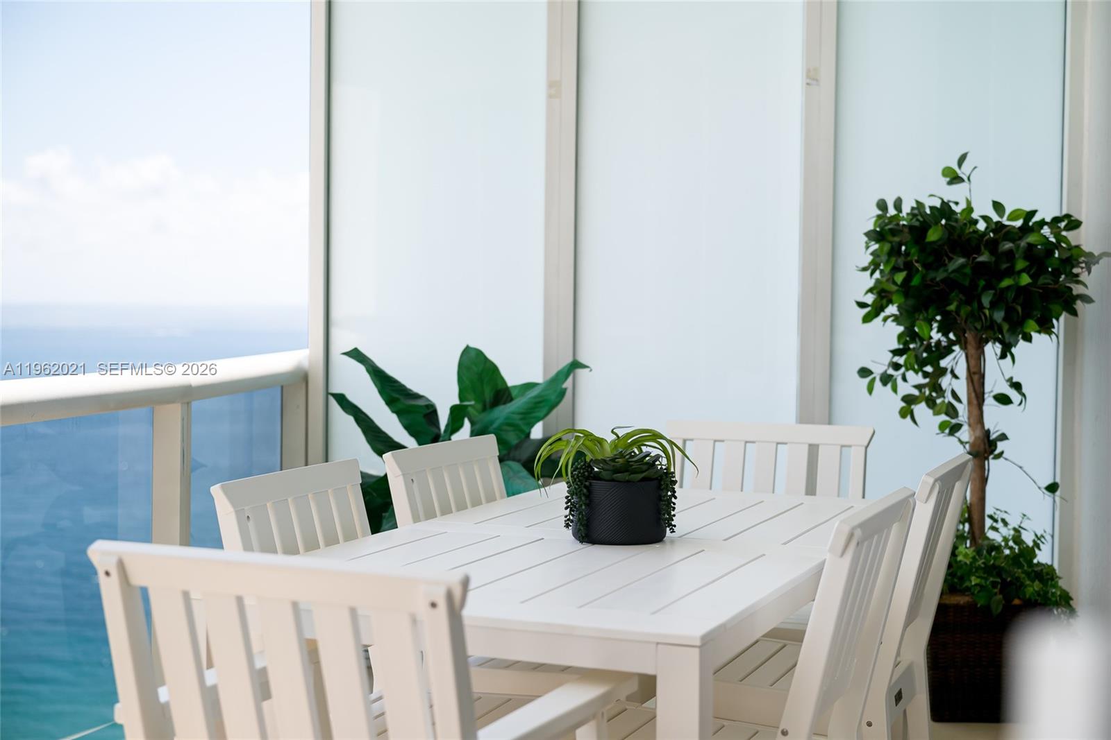 15901 Collins Ave #2303, Sunny Isles Beach FL 33160