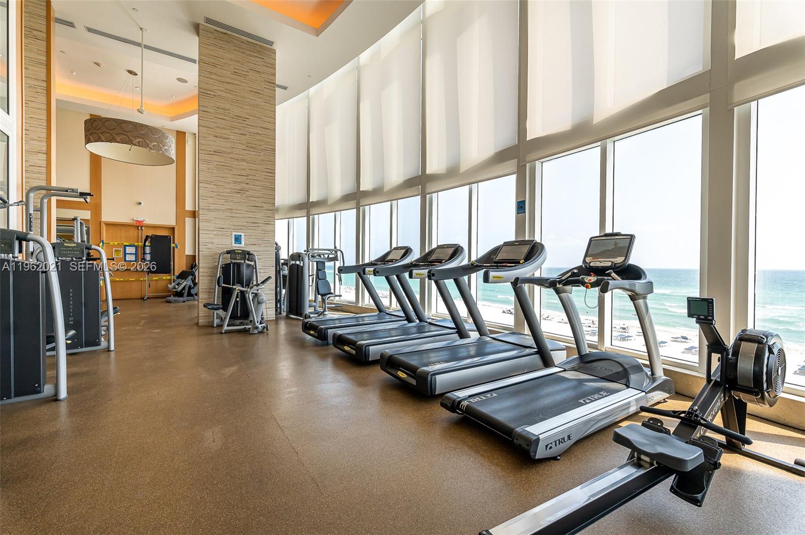 15901 Collins Ave #2303, Sunny Isles Beach FL 33160