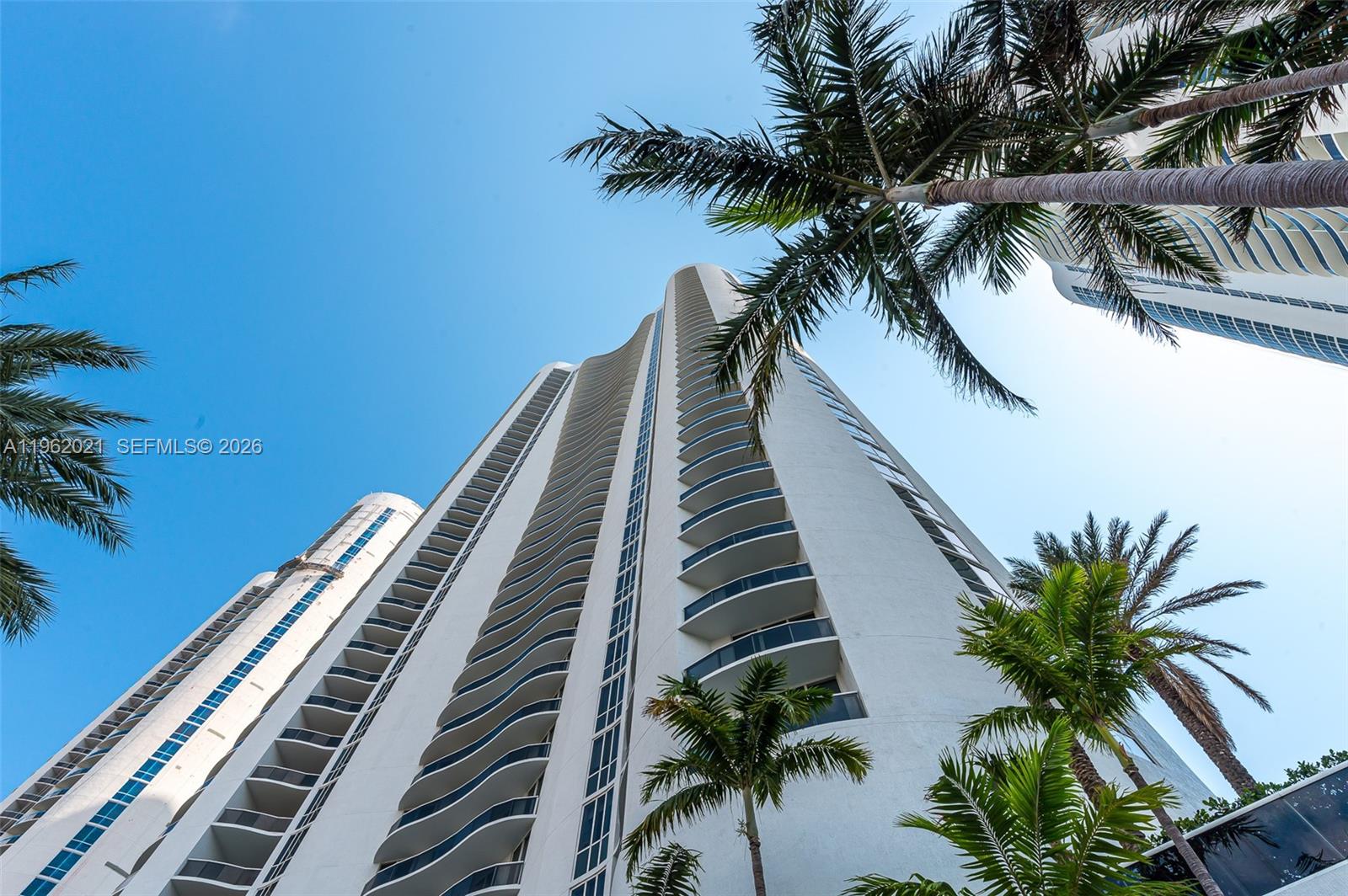 15901 Collins Ave #2303, Sunny Isles Beach FL 33160