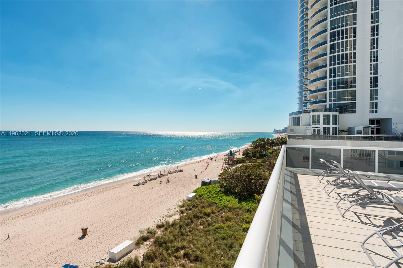 15901 Collins Ave #2303, Sunny Isles Beach FL 33160