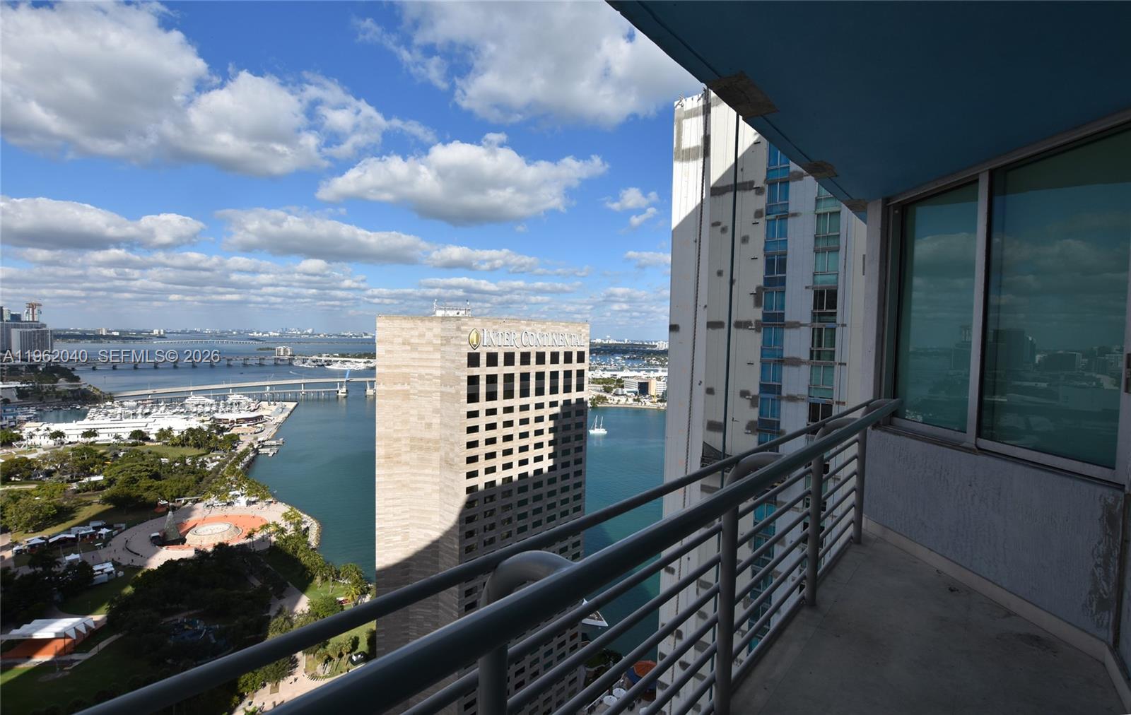325 S Biscayne Blvd #3822, Miami FL 33131