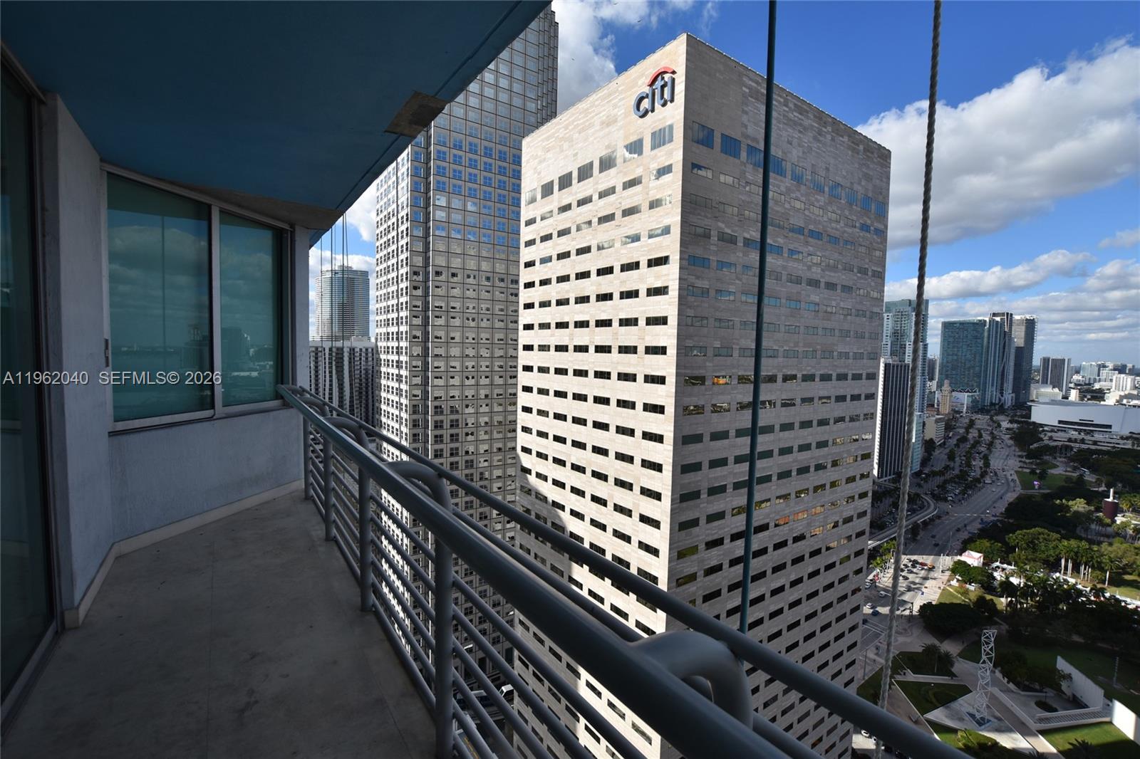325 S Biscayne Blvd #3822, Miami FL 33131