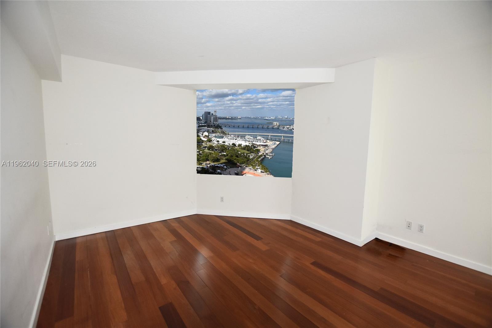 325 S Biscayne Blvd #3822, Miami FL 33131