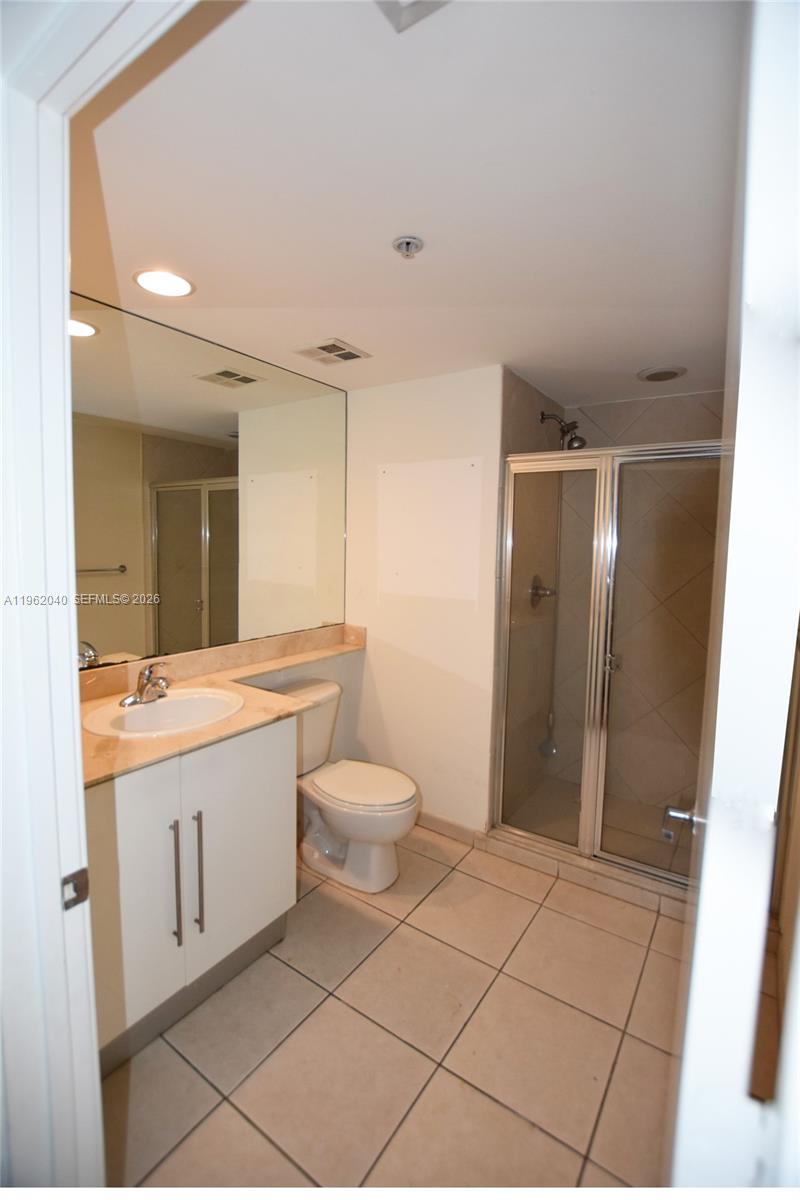 325 S Biscayne Blvd #3822, Miami FL 33131