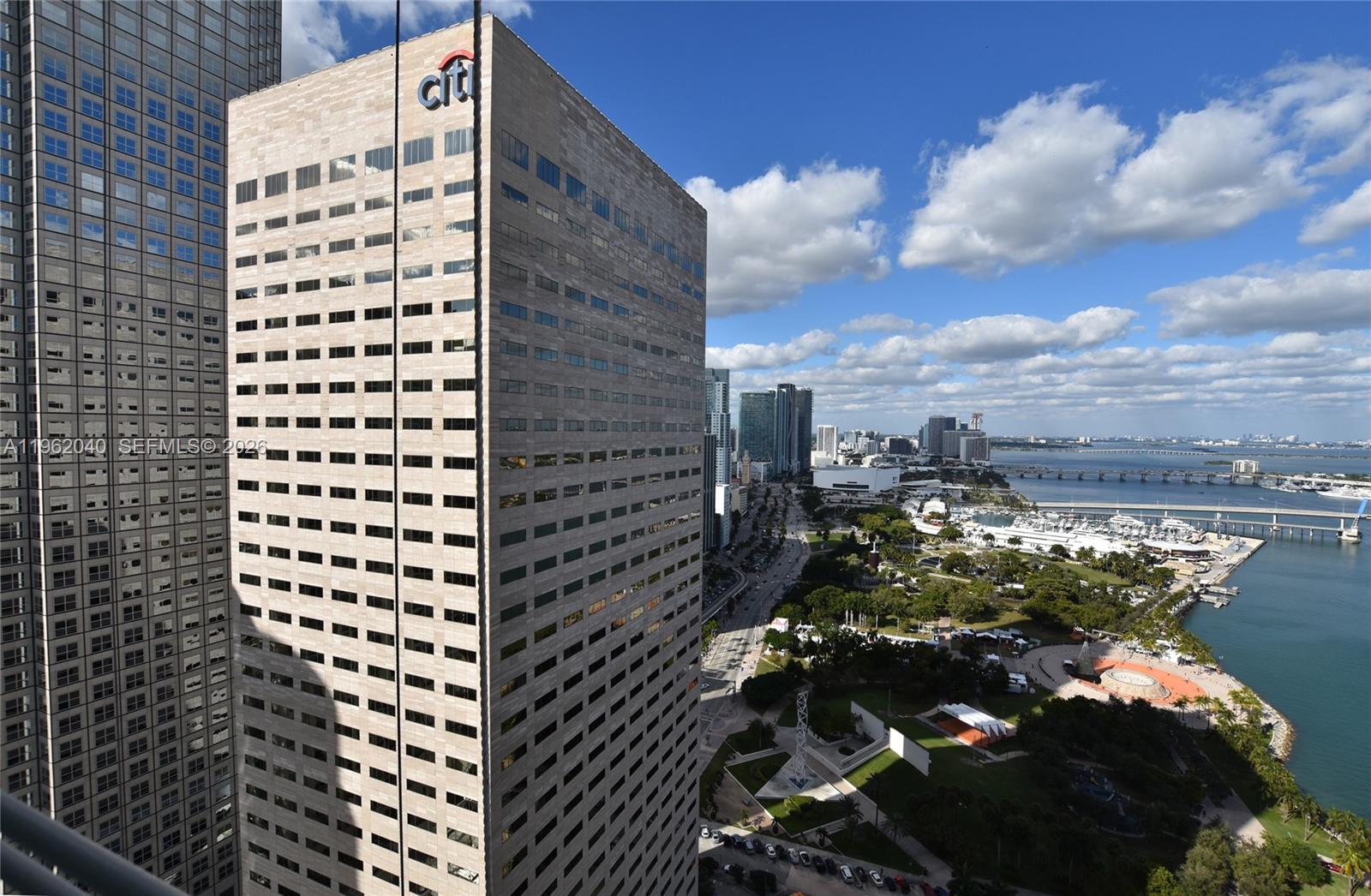 325 S Biscayne Blvd #3822, Miami FL 33131