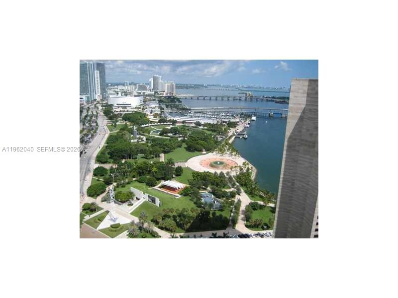 325 S Biscayne Blvd #3822, Miami FL 33131