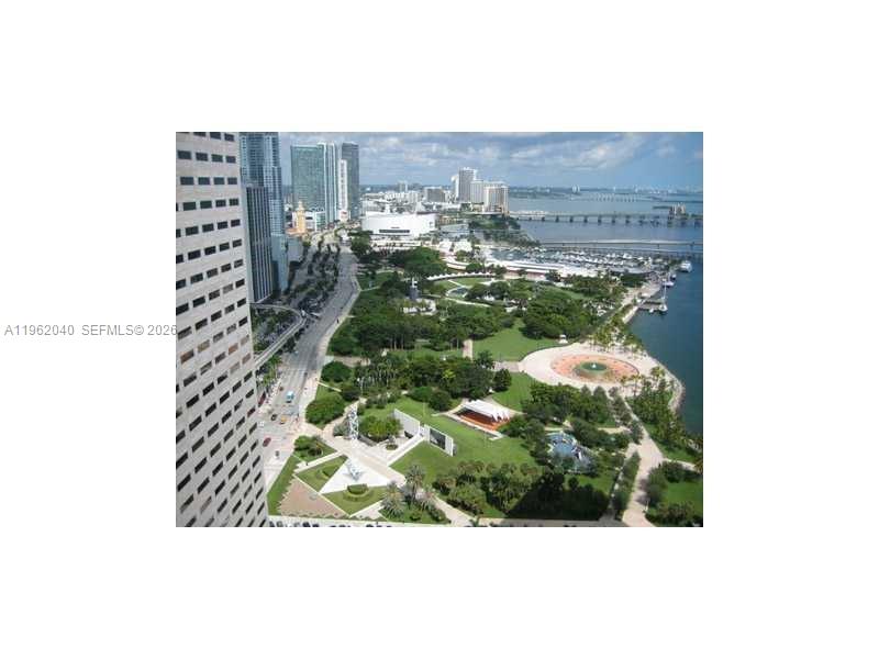 325 S Biscayne Blvd #3822, Miami FL 33131