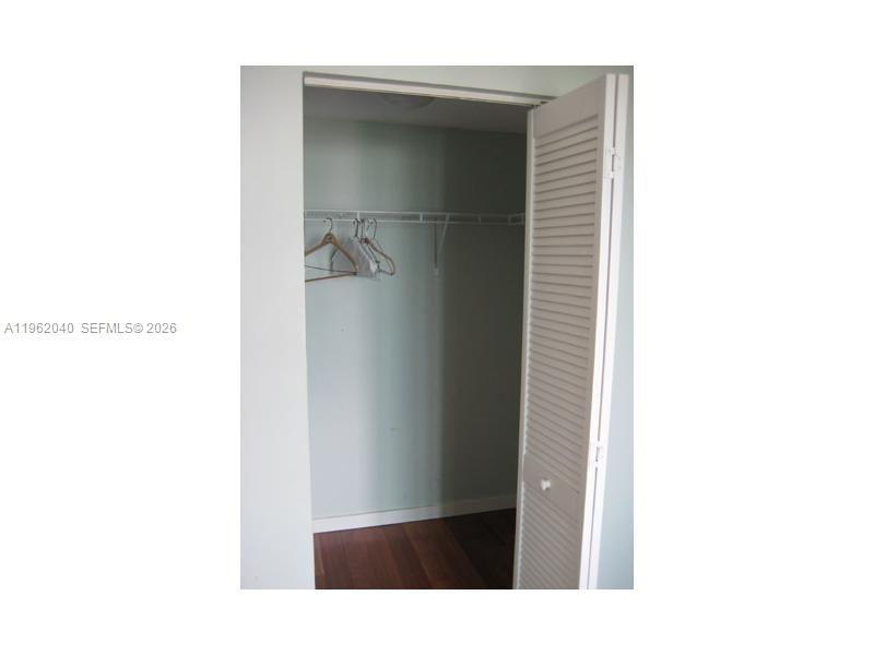 325 S Biscayne Blvd #3822, Miami FL 33131