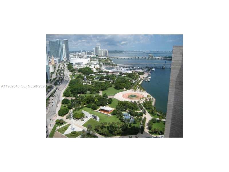 325 S Biscayne Blvd #3822, Miami FL 33131