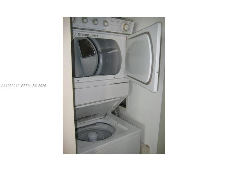 325 S Biscayne Blvd #3822, Miami FL 33131