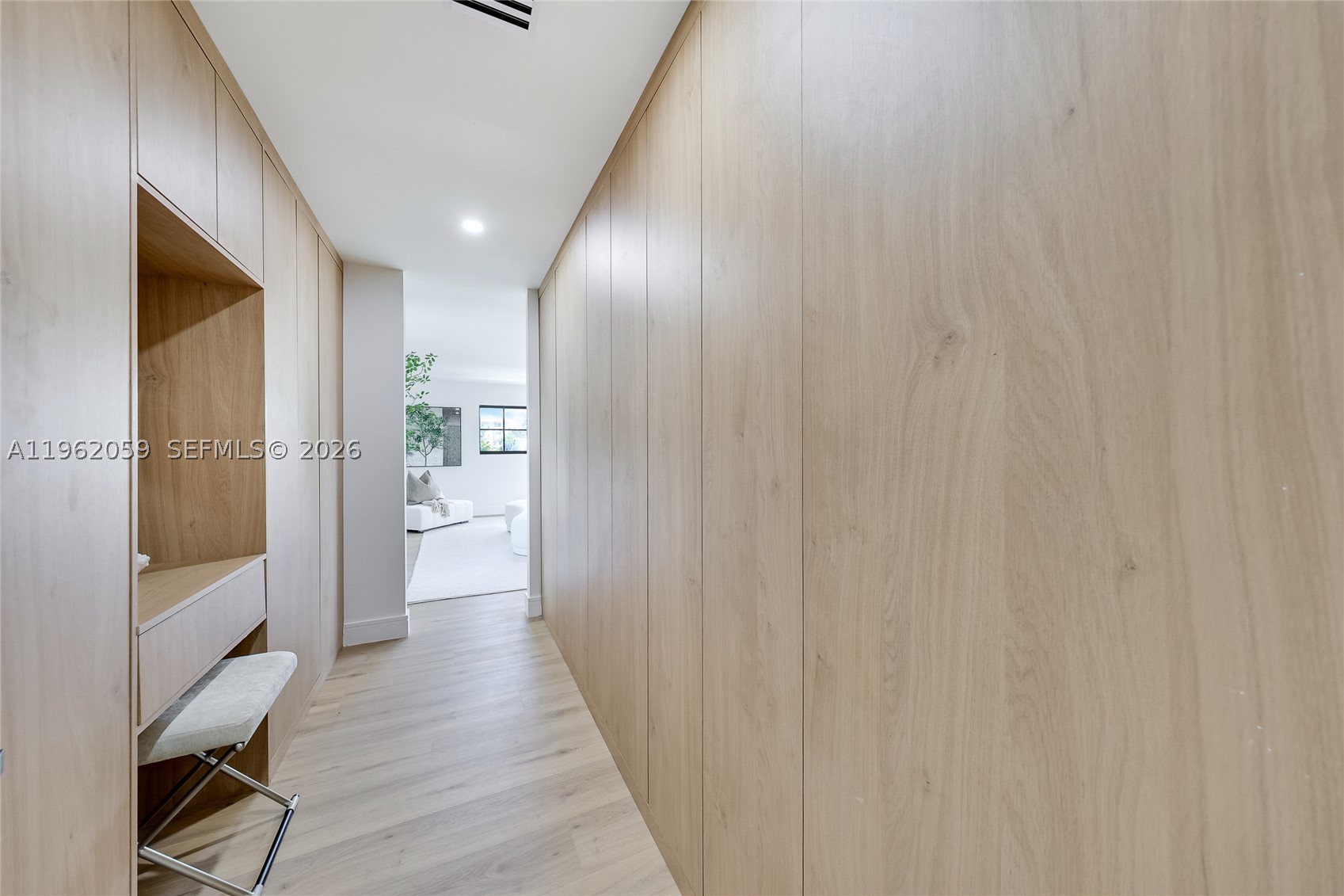 7811 Carlyle Ave, Miami Beach FL 33141