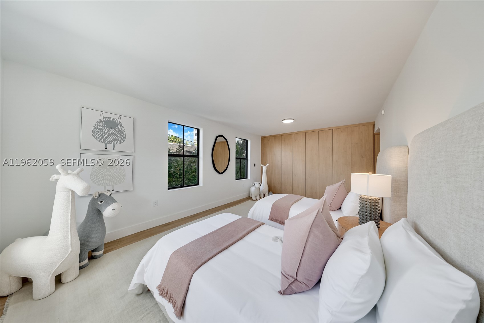 7811 Carlyle Ave, Miami Beach FL 33141