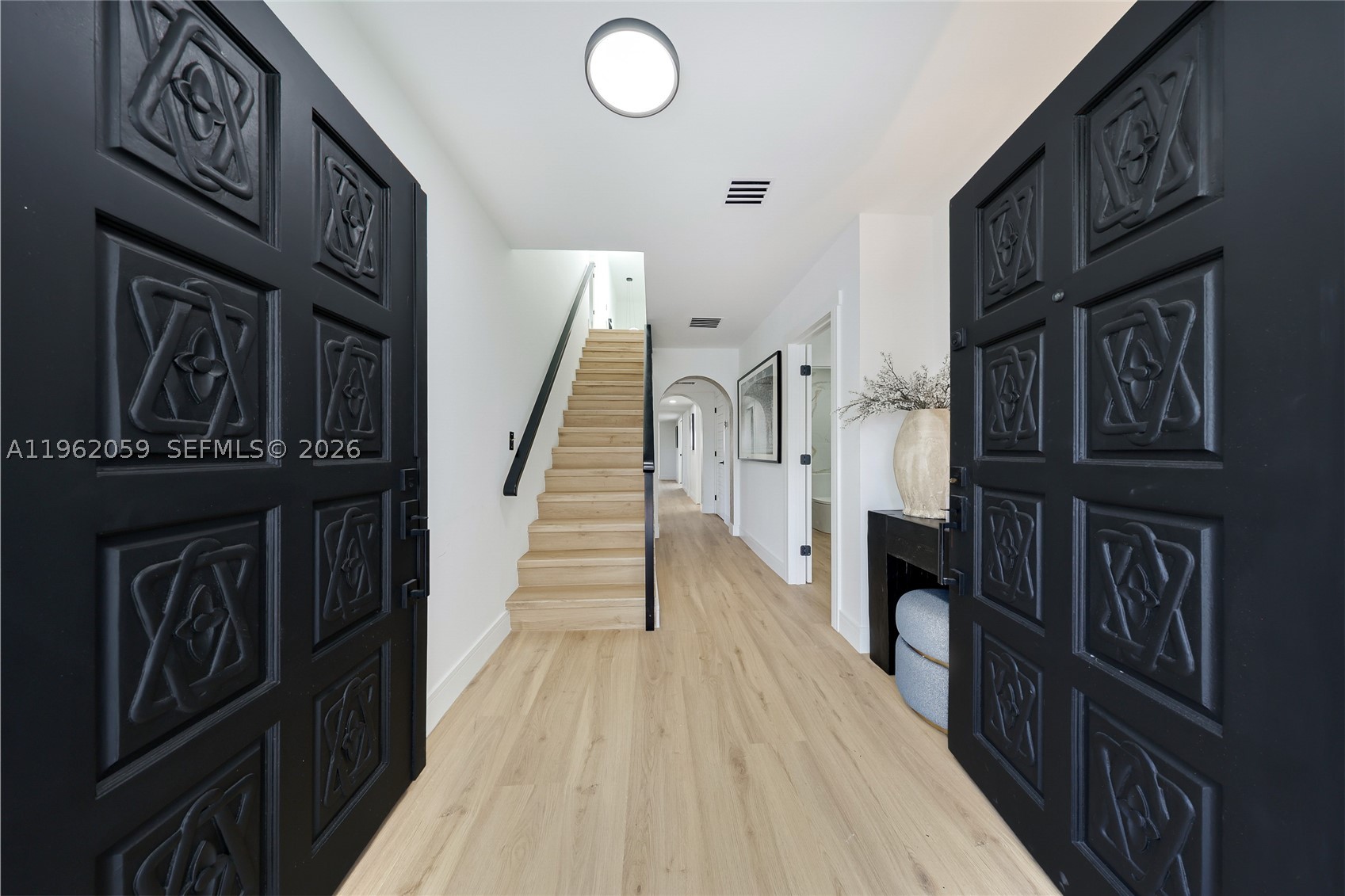 7811 Carlyle Ave, Miami Beach FL 33141