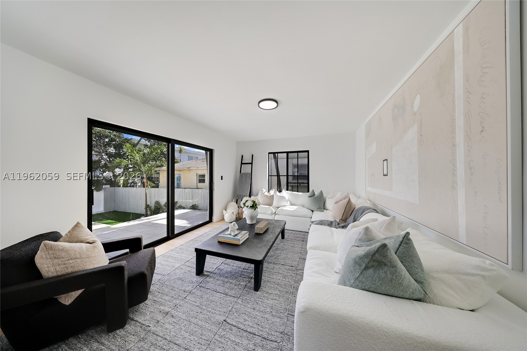 7811 Carlyle Ave, Miami Beach FL 33141