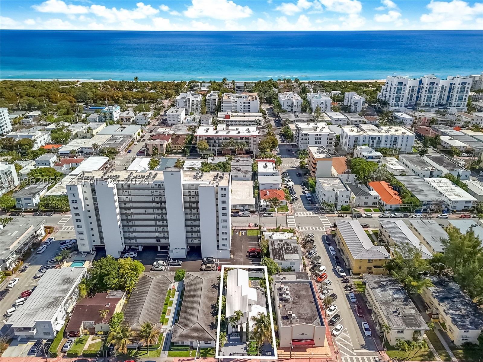 7811 Carlyle Ave, Miami Beach FL 33141