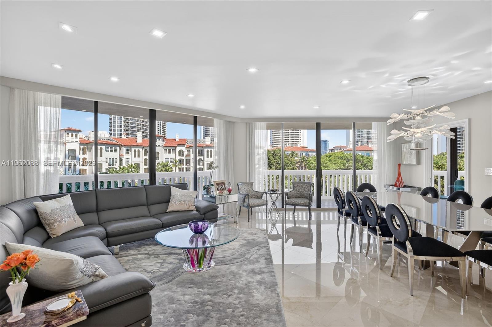 2000 Island Blvd #401, Aventura FL 33160