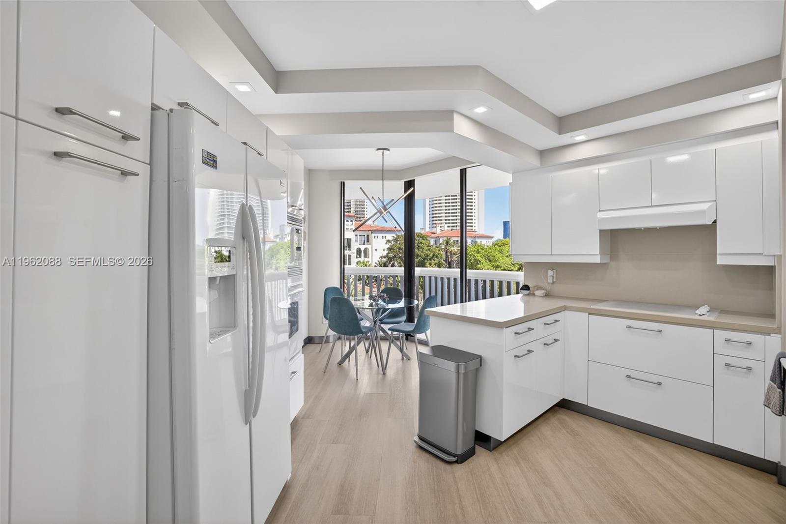 2000 Island Blvd #401, Aventura FL 33160