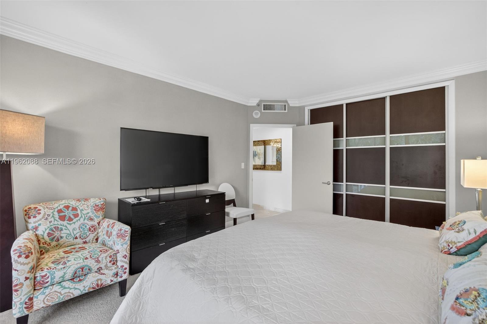 2000 Island Blvd #401, Aventura FL 33160