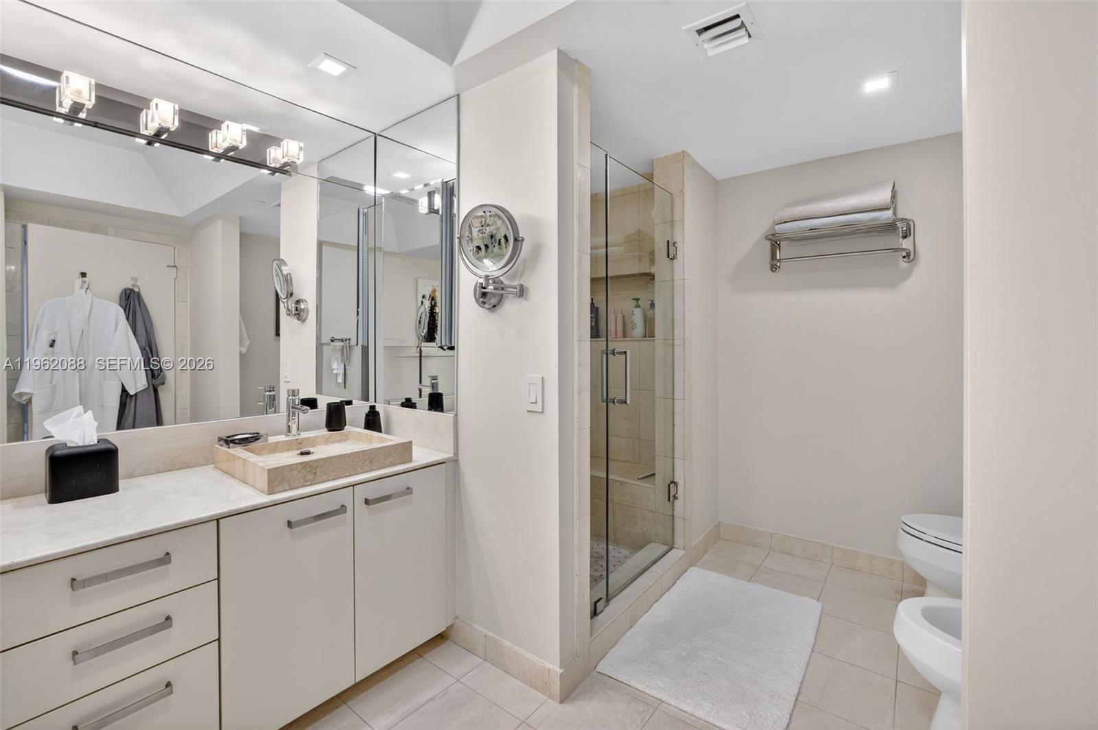 2000 Island Blvd #401, Aventura FL 33160