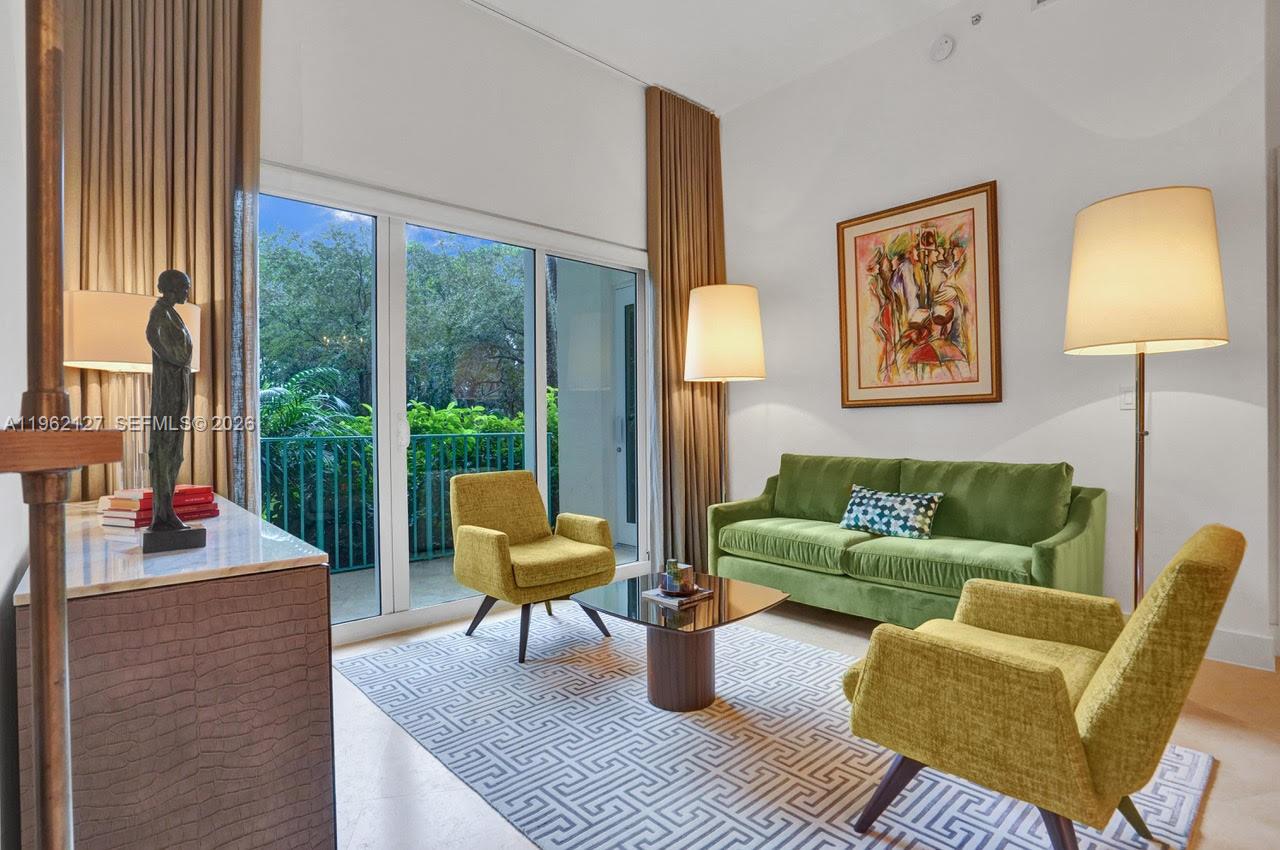 20000 E Country Club Dr #112, Aventura FL 33180