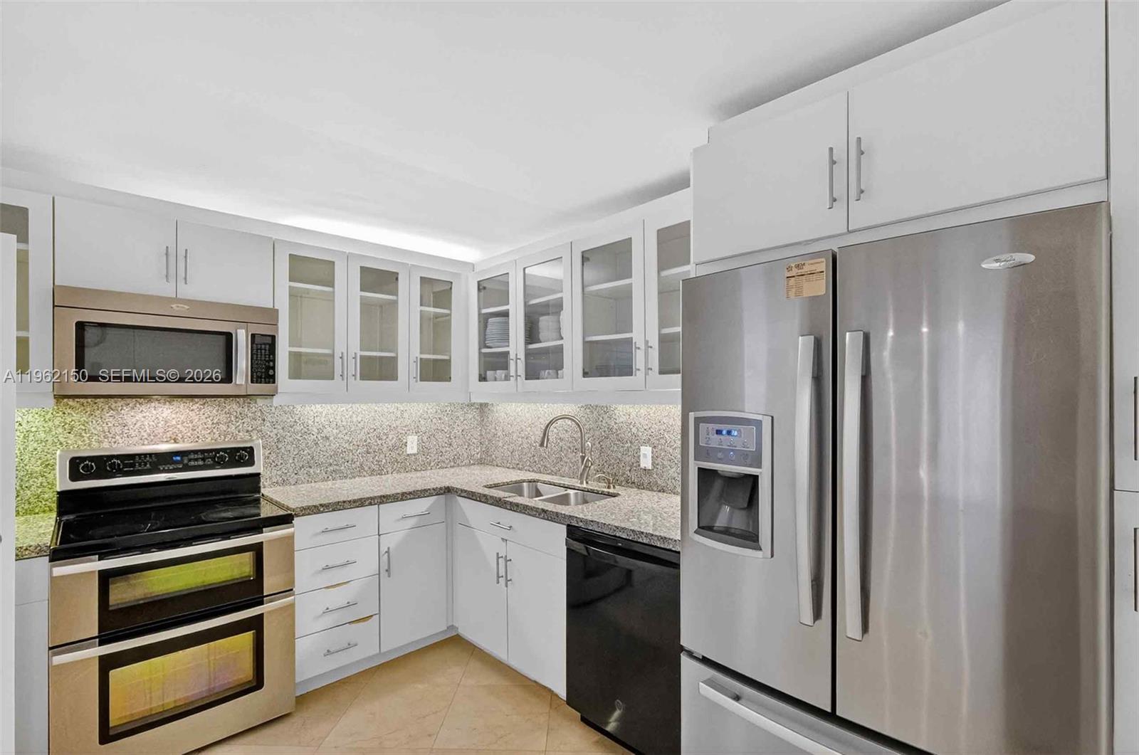 2 Grove Isle Dr #B1505, Miami FL 33133