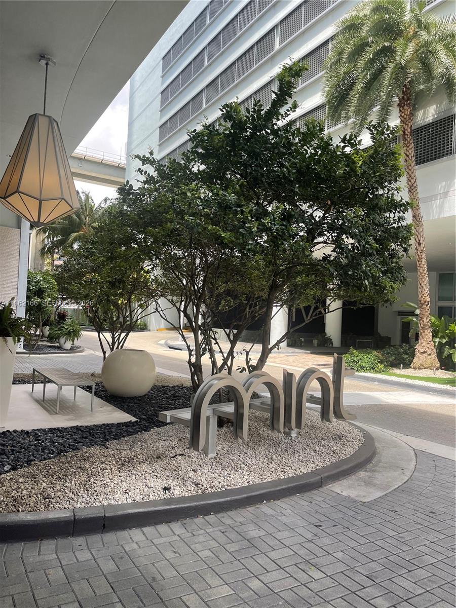 92 SW 3rd St #3203, Miami FL 33130