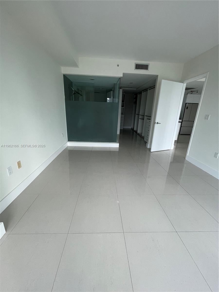 92 SW 3rd St #3203, Miami FL 33130