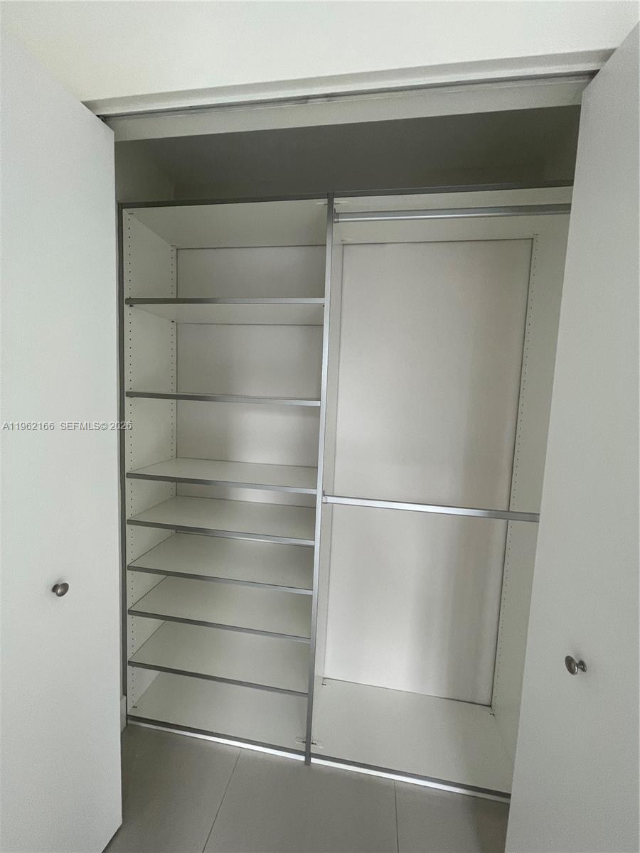 92 SW 3rd St #3203, Miami FL 33130
