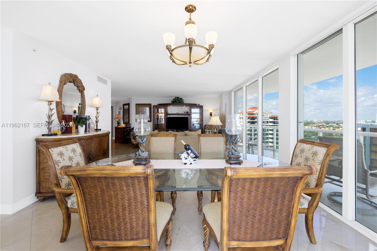 6365 Collins Ave #1901, Miami Beach FL 33141