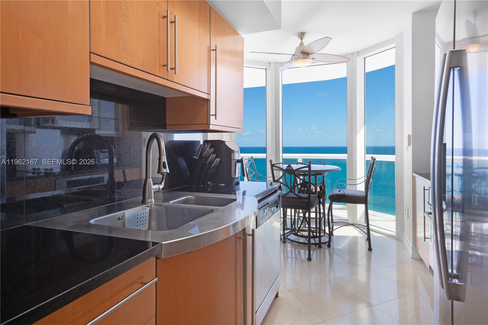 6365 Collins Ave #1901, Miami Beach FL 33141
